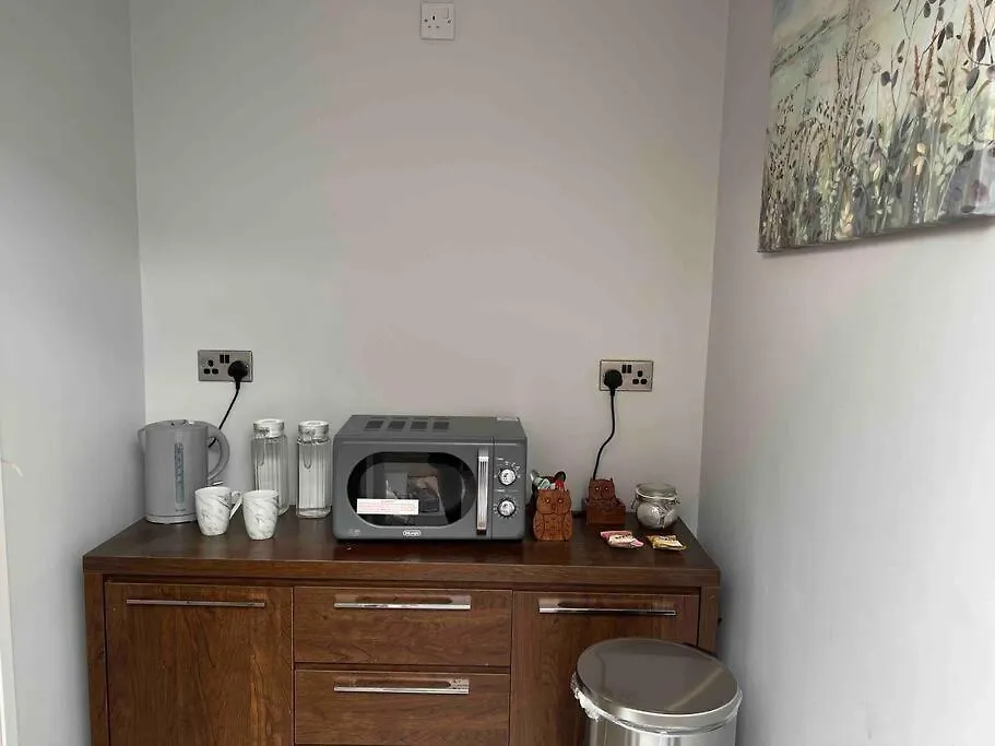 Apartman En-Suite Double Room - Private Entrance & Free Parking West Drayton  Egyesült Királyság