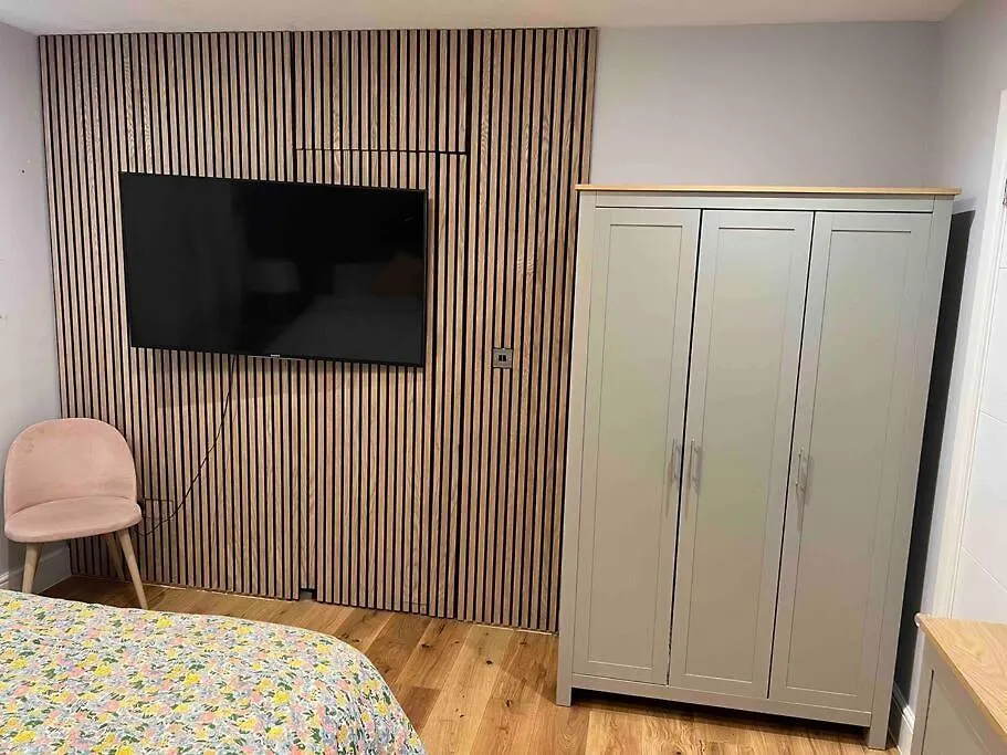 En-Suite Double Room - Private Entrance & Free Parking 西德雷顿 公寓